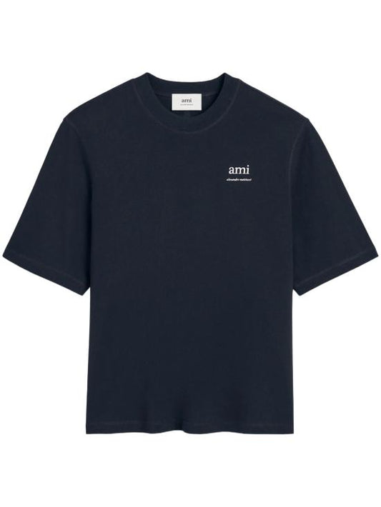 Short-sleeved t-shirt