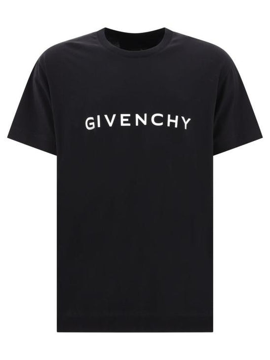 Short -sleeved t -shirt