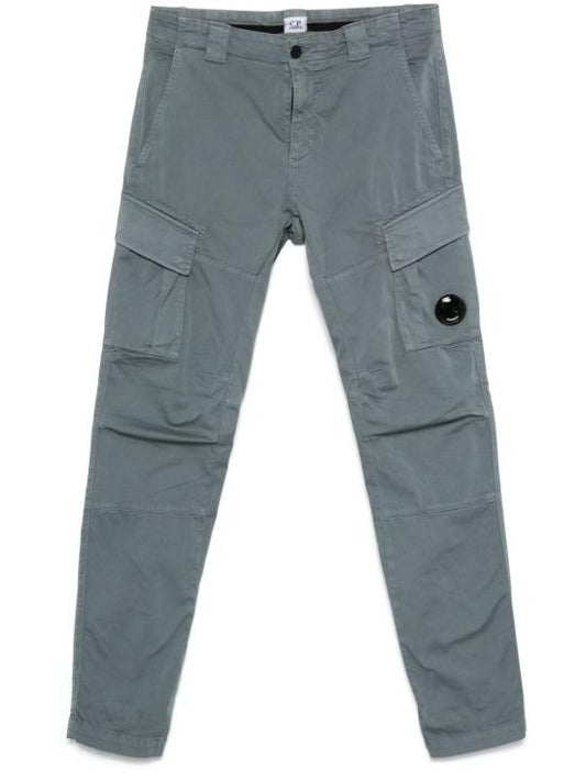 Straight pants