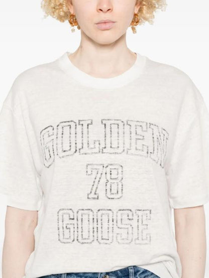 Short -sleeved t -shirt