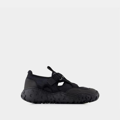 Sandal