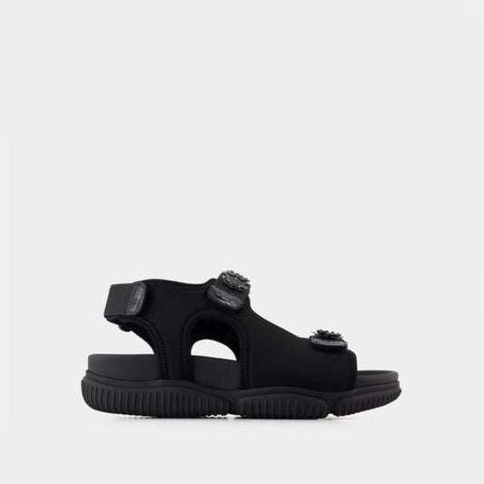 Sandal