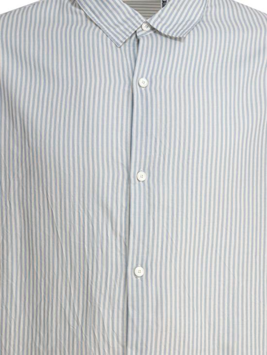 Long -sleeved shirt