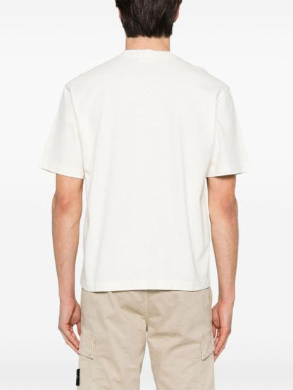 Short -sleeved t -shirt