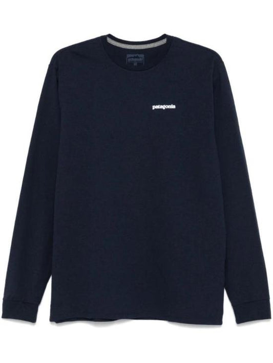 Long -sleeved t -shirt