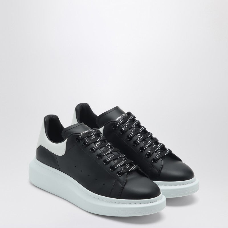 Black/white Oversized Sneakers