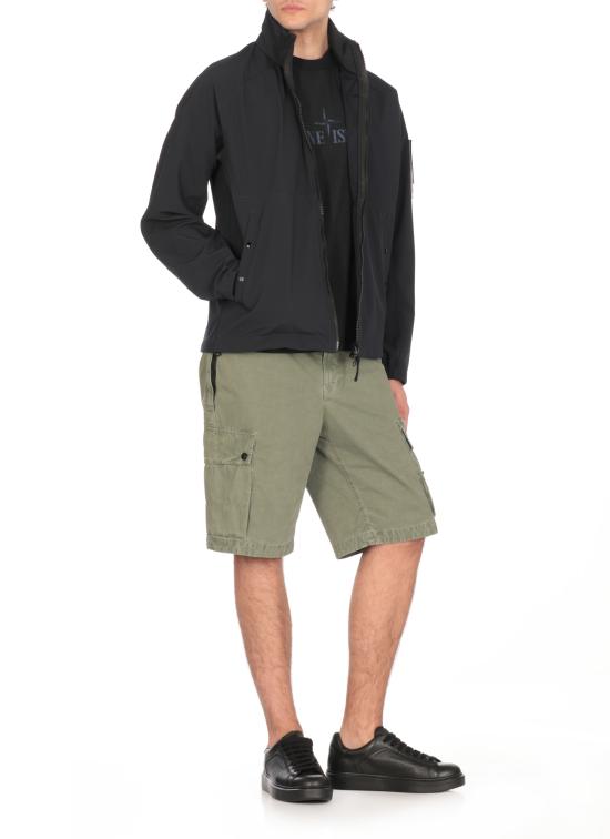 Short -sleeved t -shirt