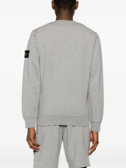 Long -sleeved t -shirt