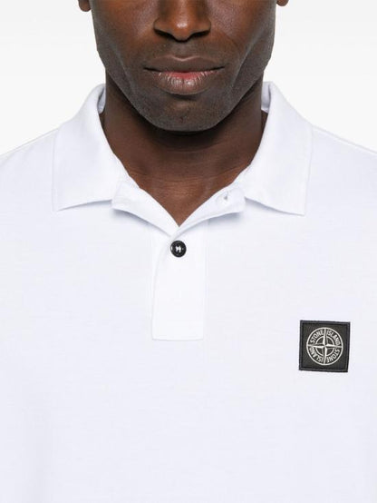 Short -sleeved t -shirt