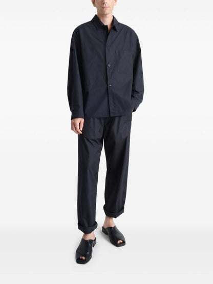Long -sleeved shirt