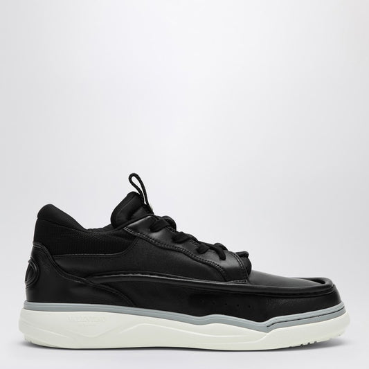 Mid-Top Runboot Black Sneakers