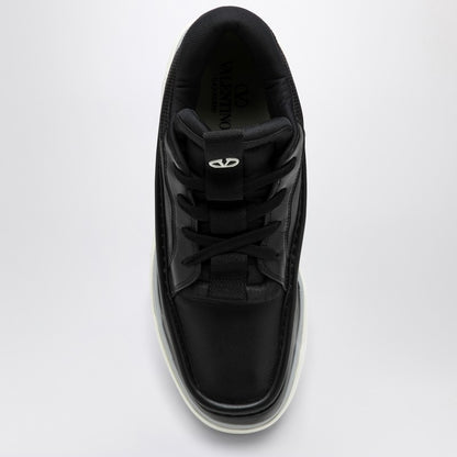 Mid-Top Runboot Black Sneakers