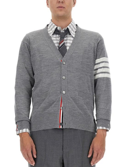 V-NECK CARDIGAN