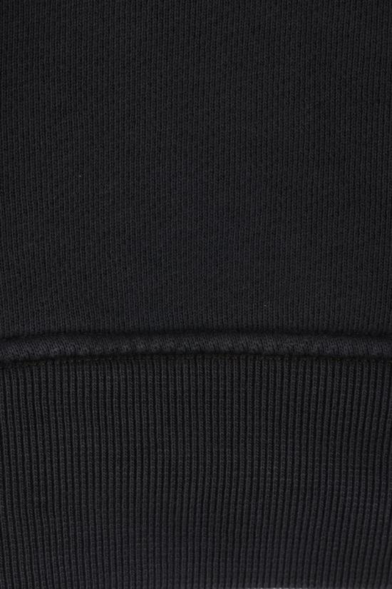 Long -sleeved t -shirt