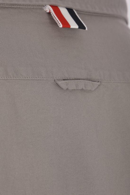 قميص بأكمام طويلة