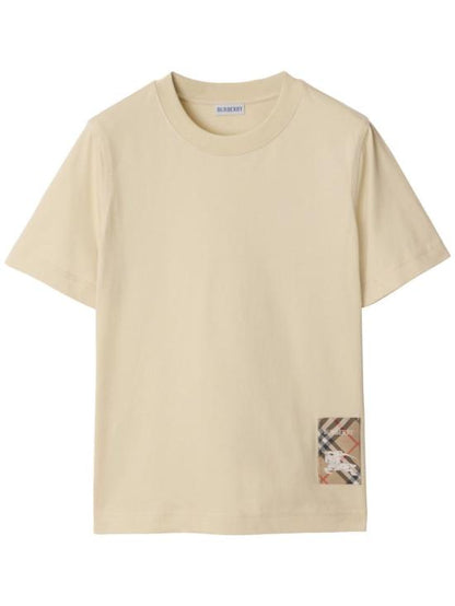 Short -sleeved t -shirt