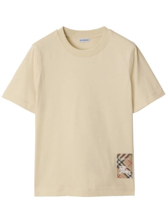 Short -sleeved t -shirt