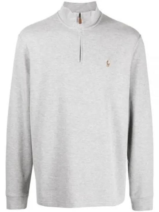 Long -sleeved t -shirt