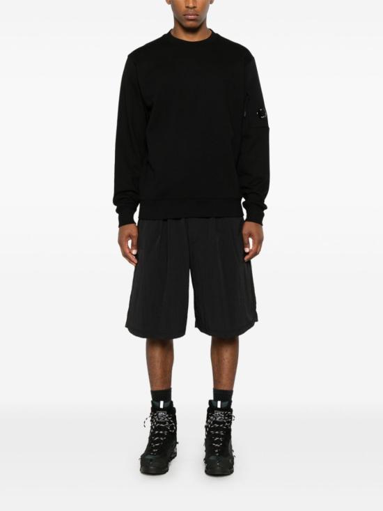 Long -sleeved t -shirt