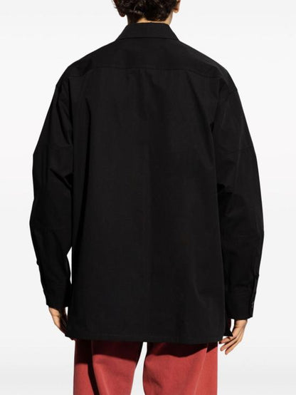 Long -sleeved shirt
