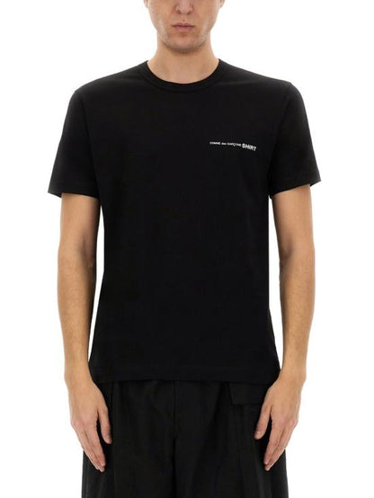 Short -sleeved t -shirt