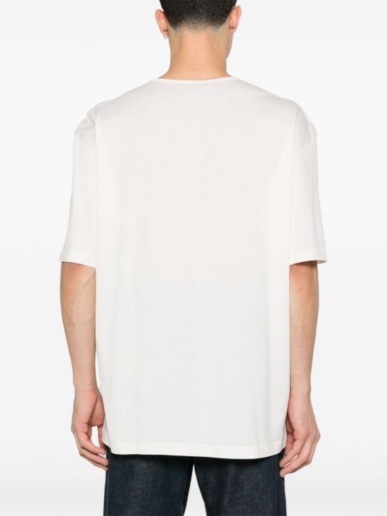 Short -sleeved t -shirt