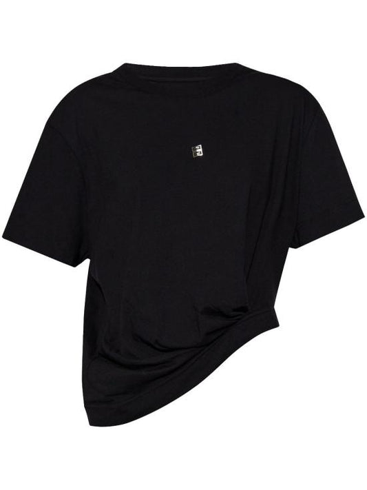 Short -sleeved t -shirt