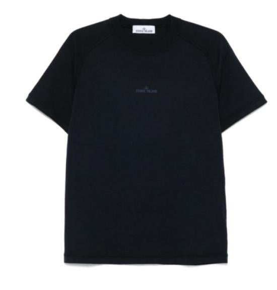 Short -sleeved t -shirt
