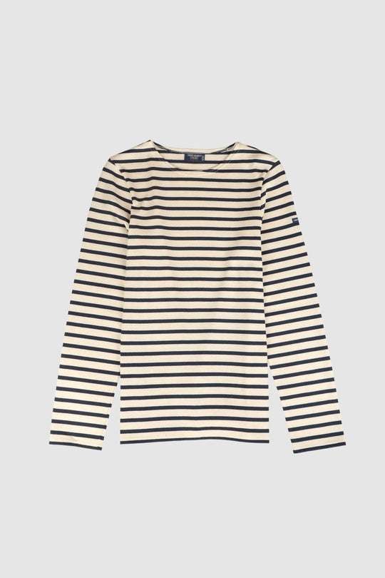Long -sleeved t -shirt