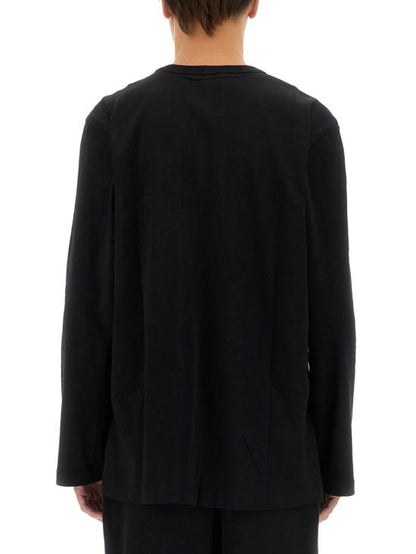 Long -sleeved t -shirt