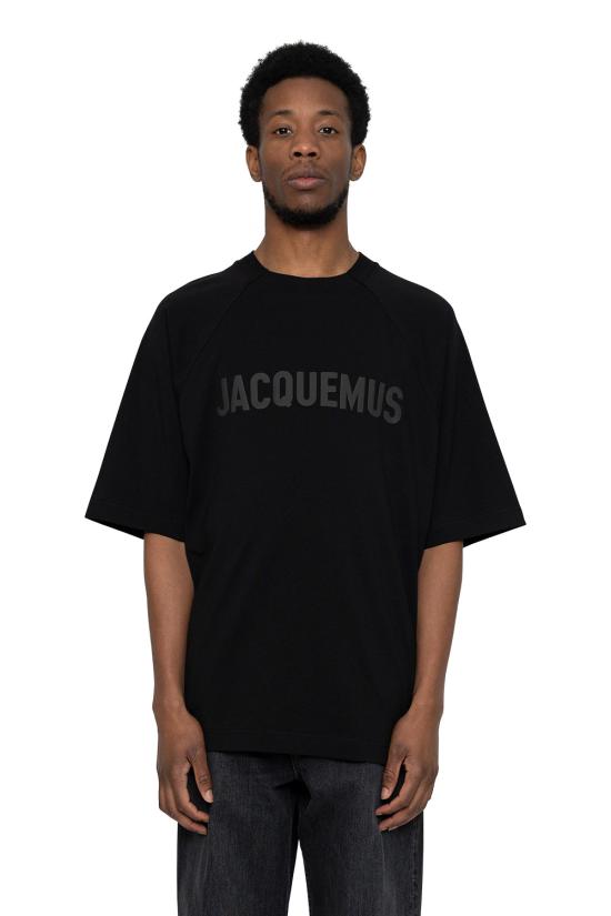 Long -sleeved t -shirt