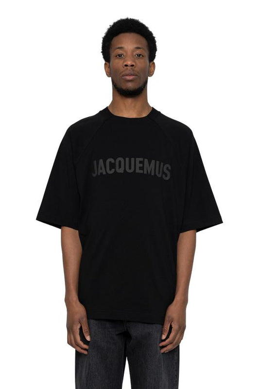 Long -sleeved t -shirt