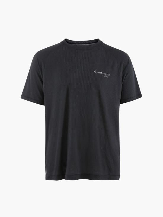 Short -sleeved t -shirt