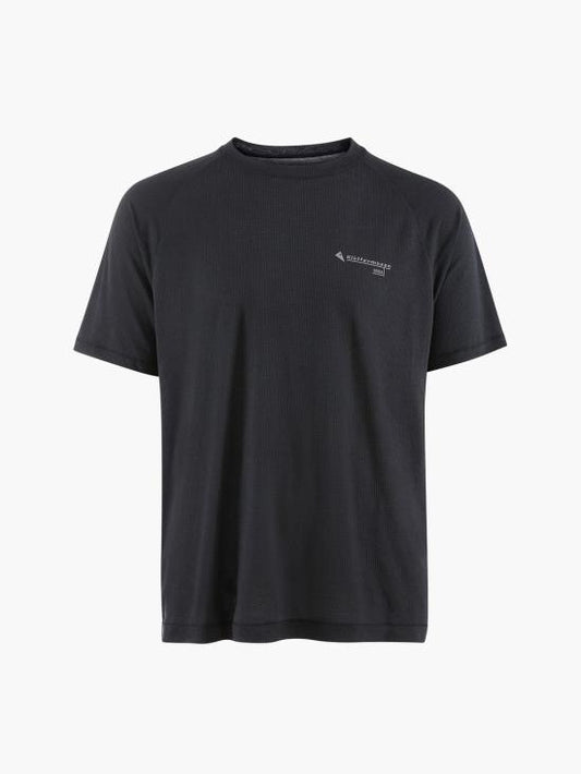 Short -sleeved t -shirt