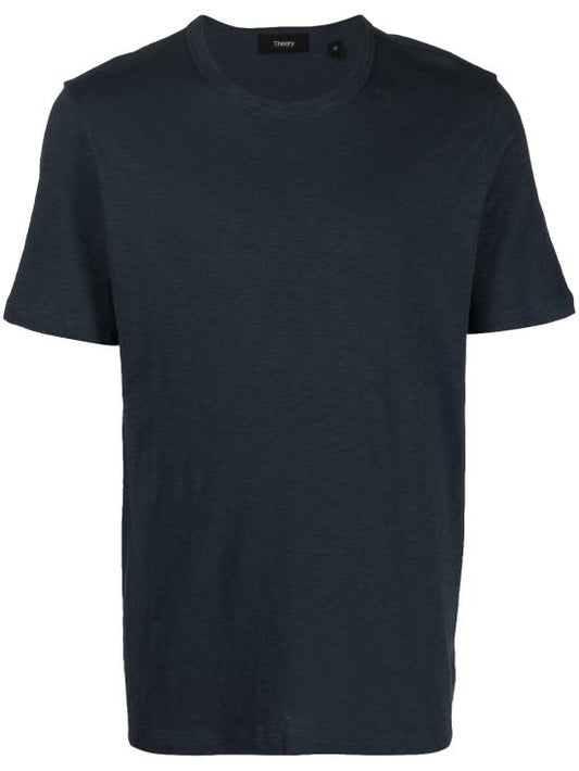 Short -sleeved t -shirt