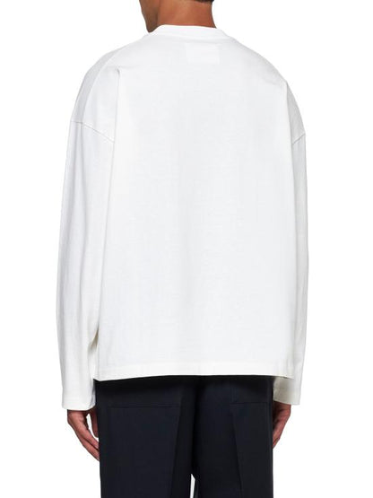 Long -sleeved t -shirt