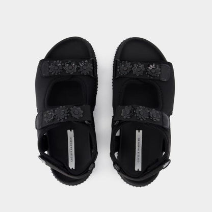 Sandal