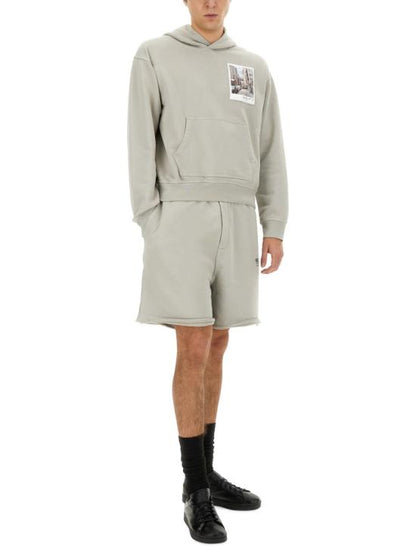 Short pants