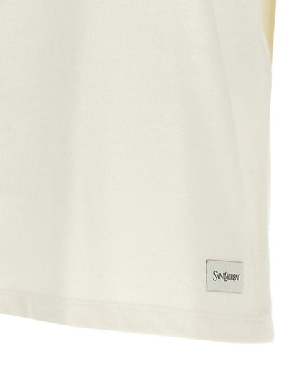 Short -sleeved t -shirt