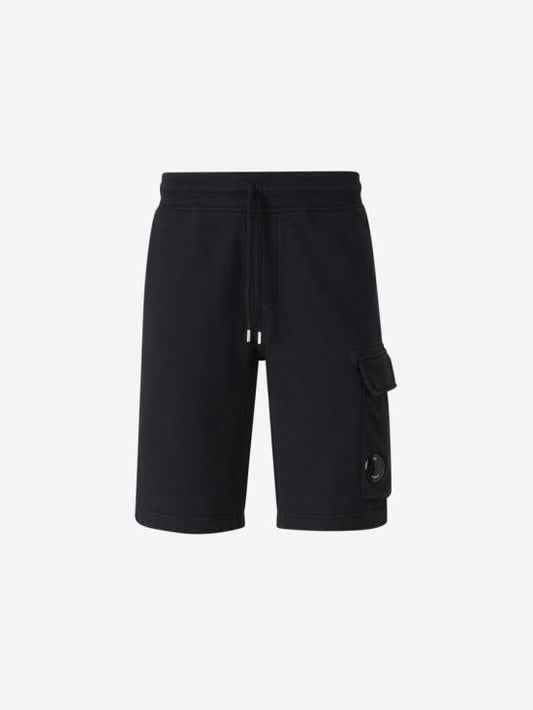 Short pants