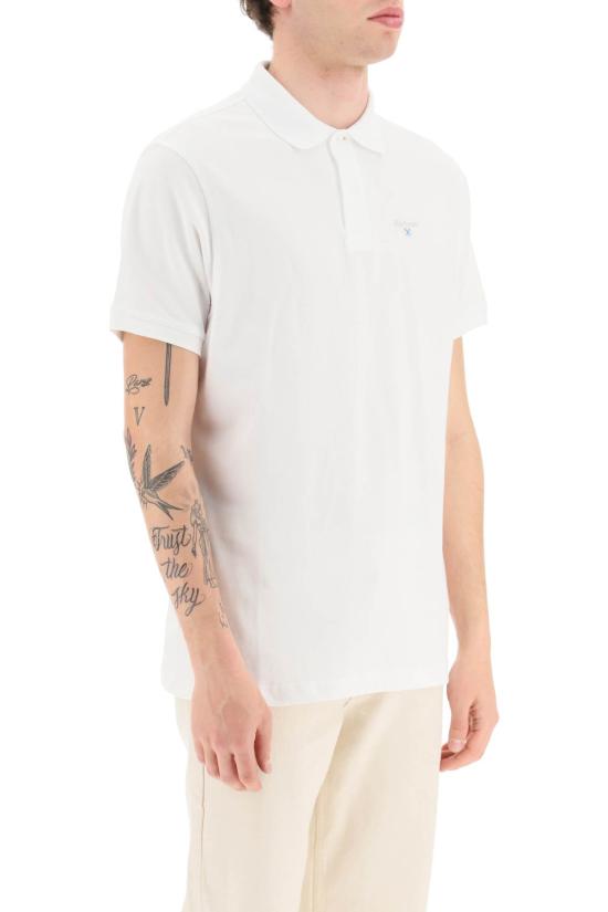 Short -sleeved t -shirt