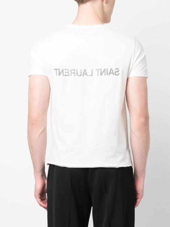 Short -sleeved t -shirt