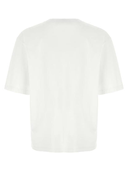 Short -sleeved t-shirt