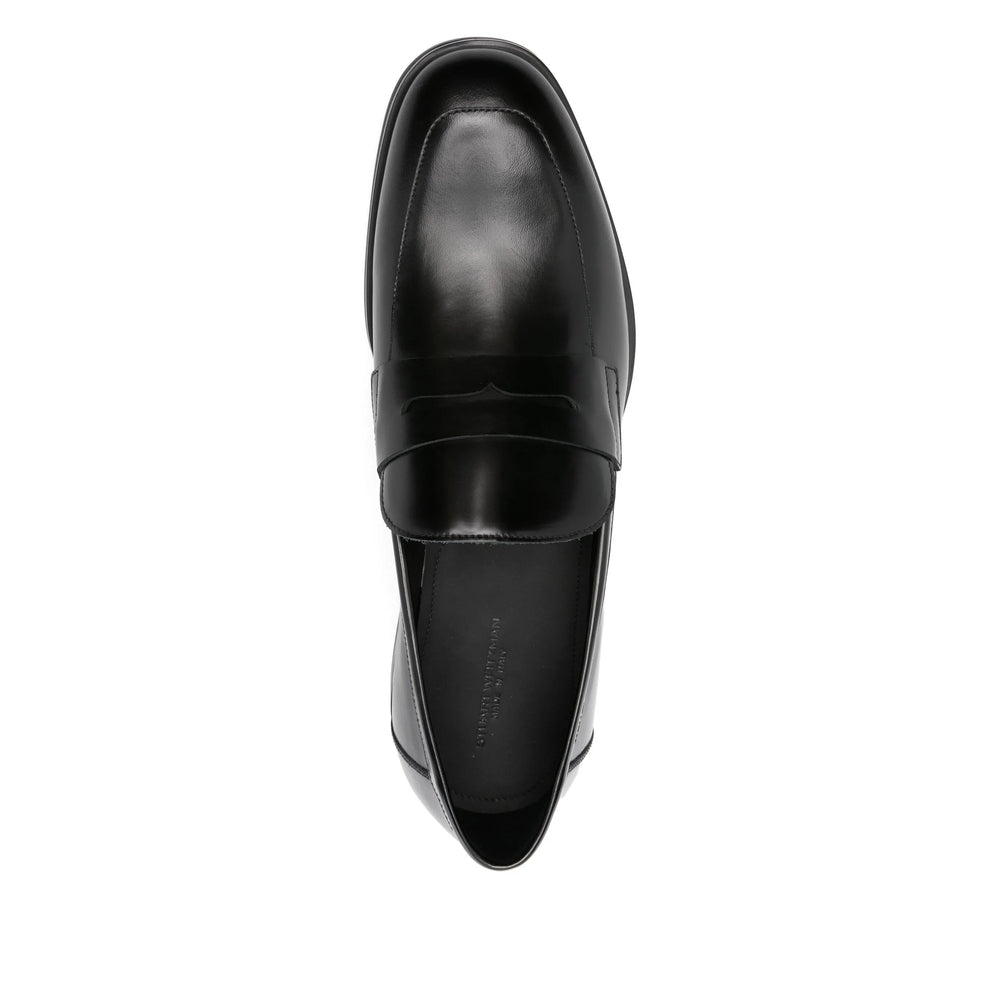 Shoe Stuart Weitzman