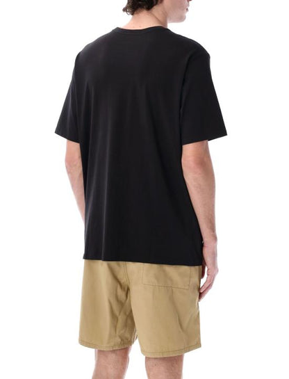 Short -sleeved t -shirt