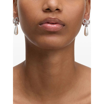 Jewellery Self-portrait