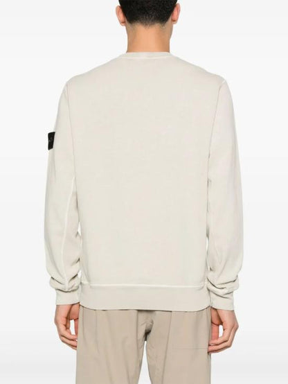 Long -sleeved t -shirt