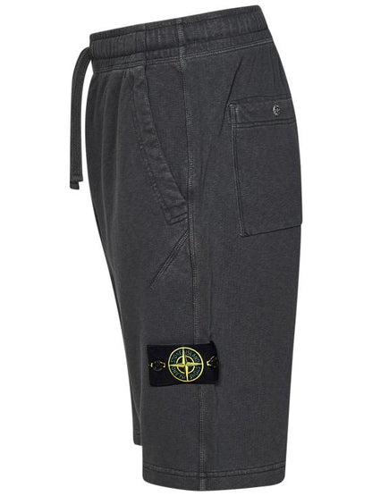 Short pants