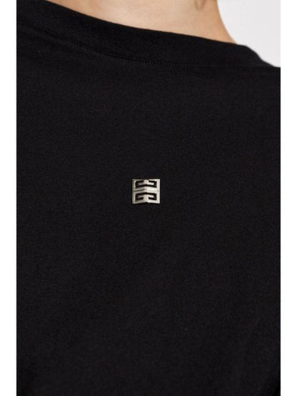 Short -sleeved t -shirt