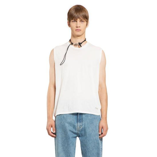 Long -sleeved t -shirt